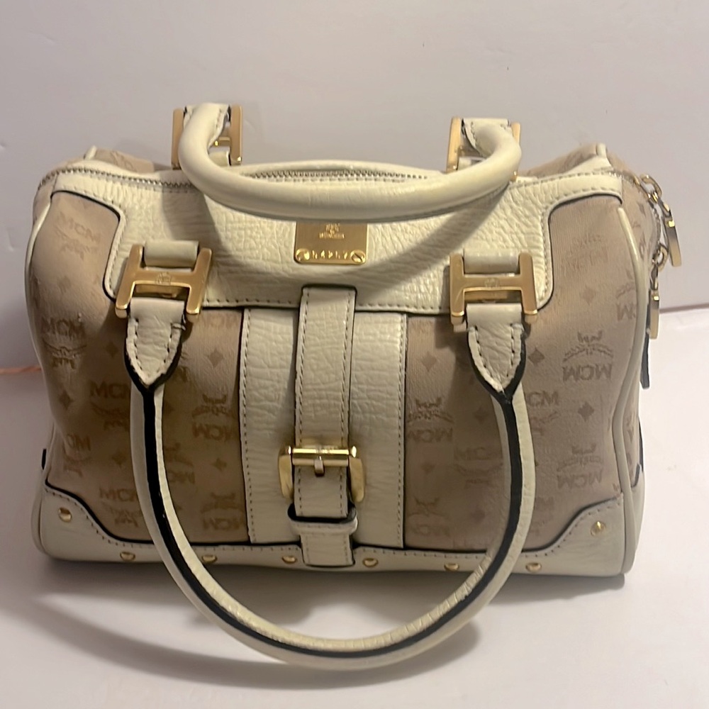 EUC Cream MCM Mini speedy bag - beautiful condition! 💕